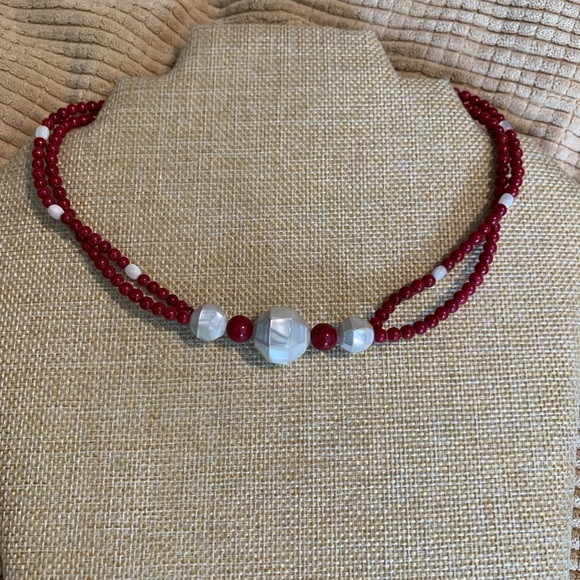 Red coral and mother of pearl necklace. Vintage - Picture 3 of 5